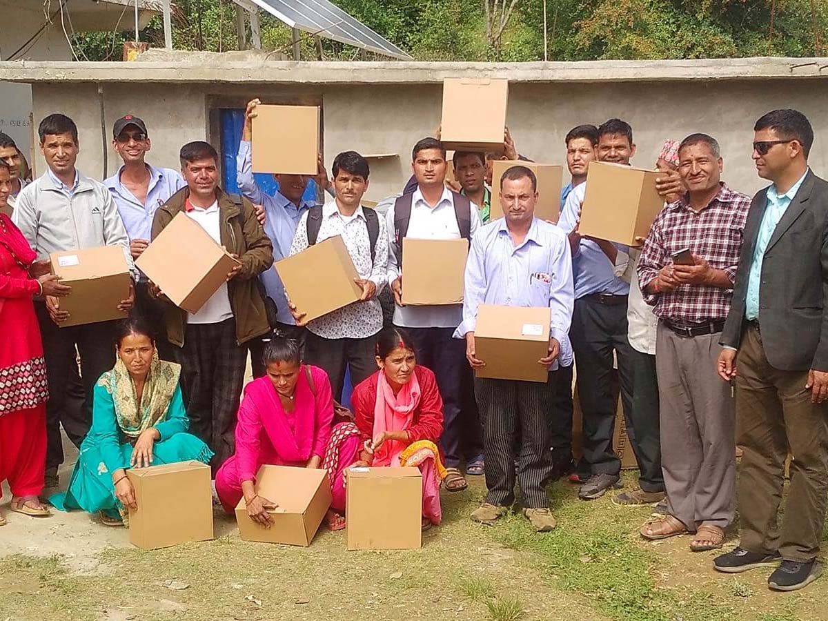 बैतडीको शिवनाथका आधारभूत विद्यालयहरुमा इन्टरनेट जडान 